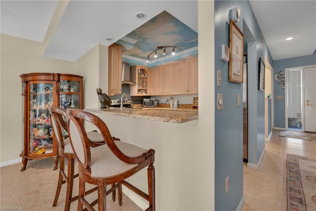 870 Meadowland DR F-6