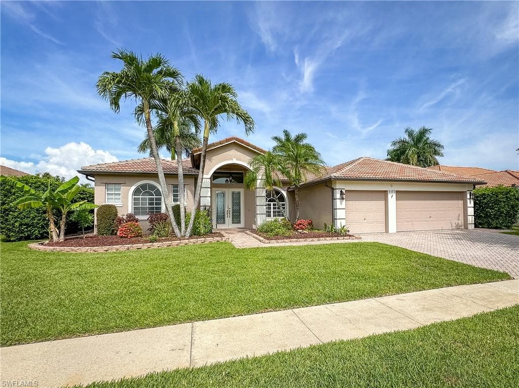 605 Grand Rapids BLVD-22