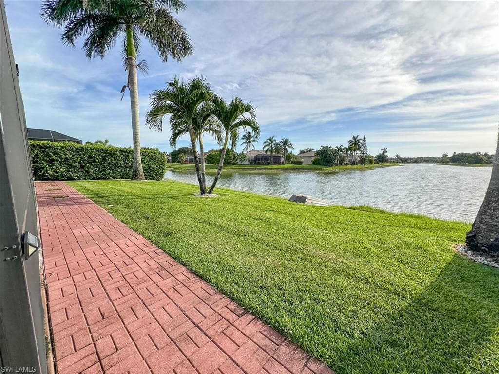 605 Grand Rapids BLVD-20