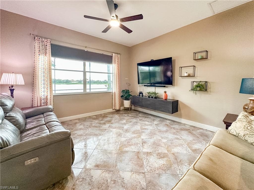 605 Grand Rapids BLVD-9
