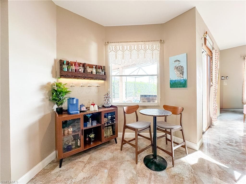 605 Grand Rapids BLVD-10