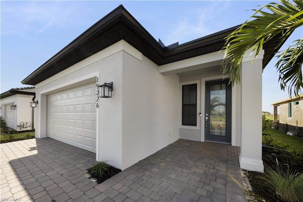 19226 Hinkley DR-6