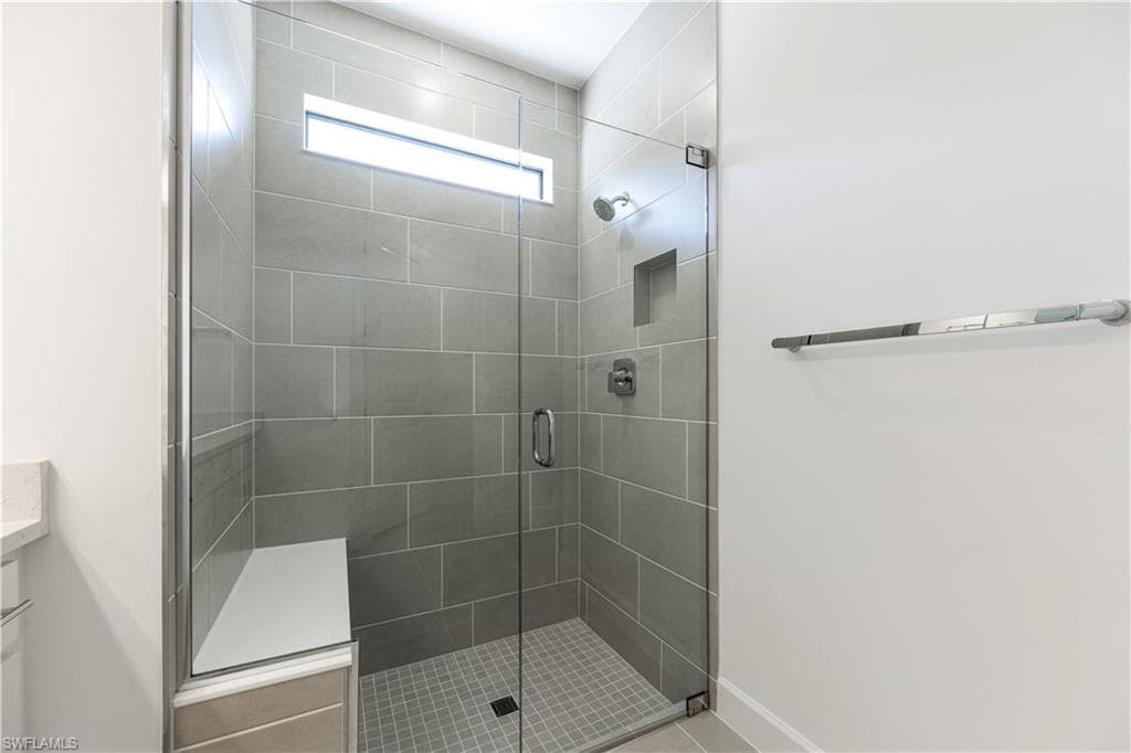 19226 Hinkley DR-22