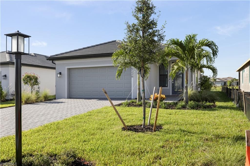 19226 Hinkley DR-3