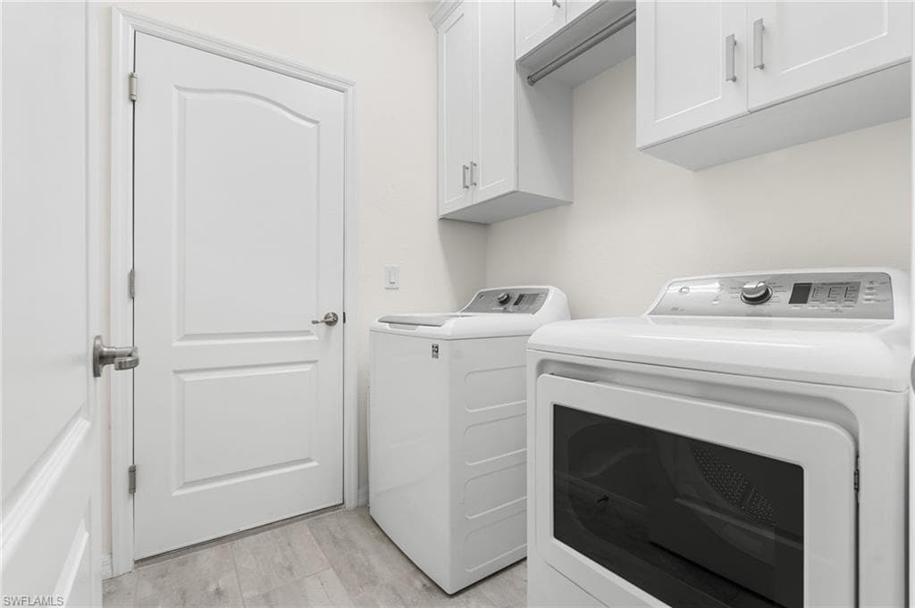 10252 Livorno DR-23