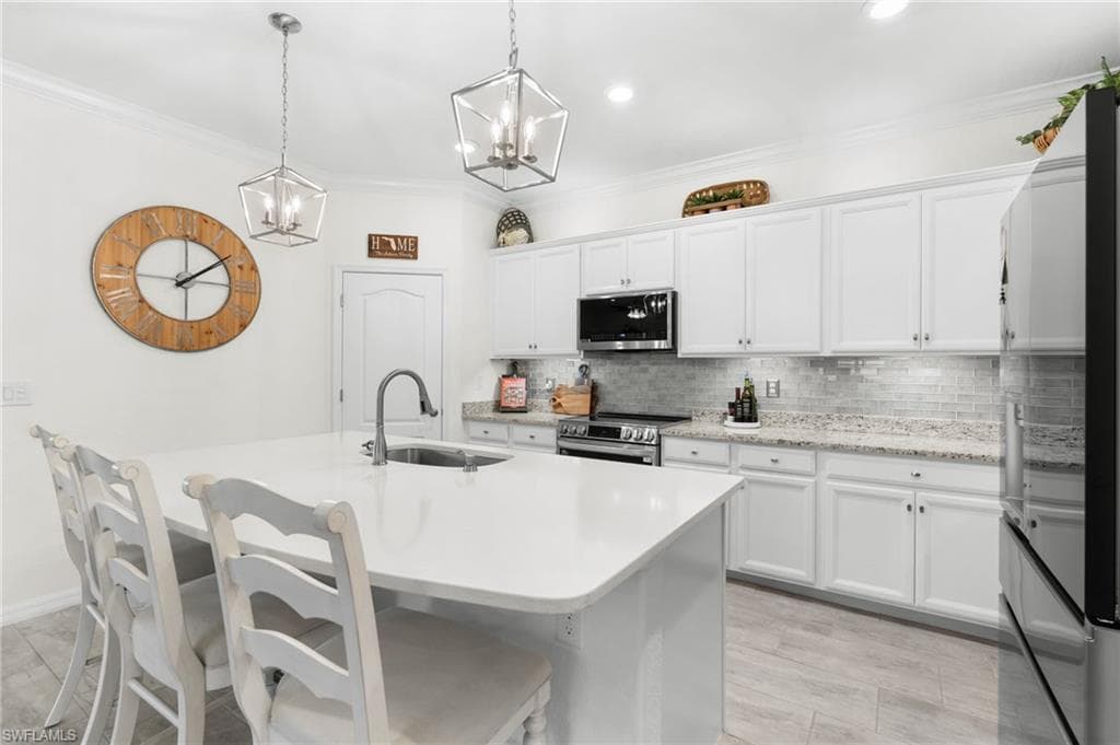 10252 Livorno DR-8