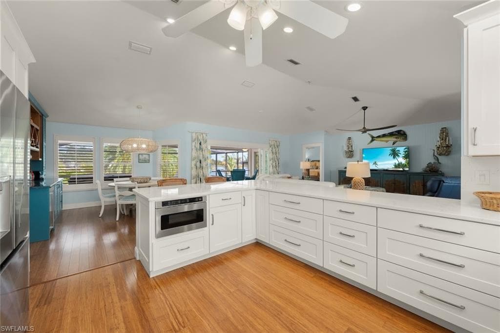 11940 Oakland DR-12