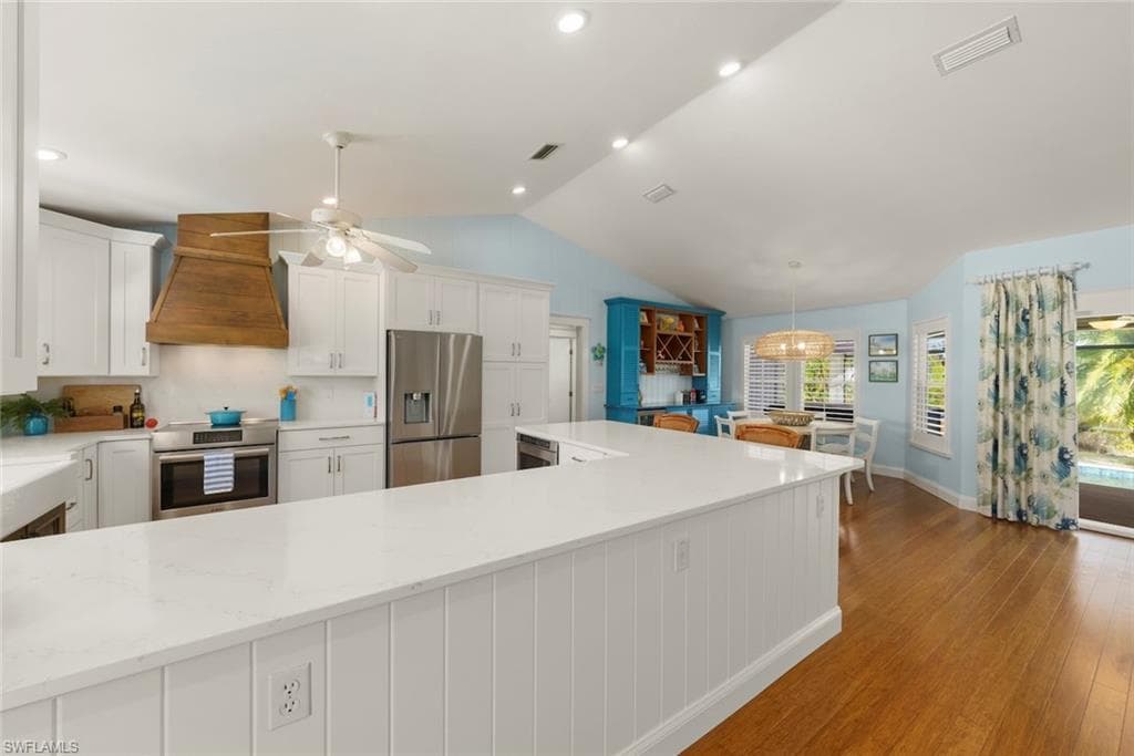 11940 Oakland DR-7