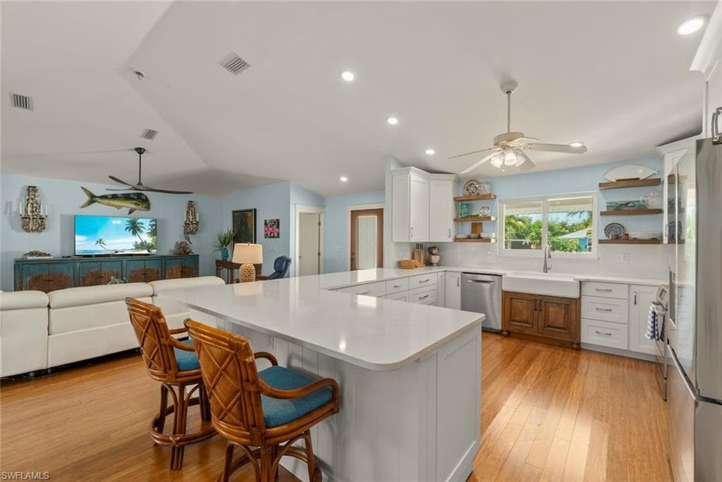 11940 Oakland DR-14