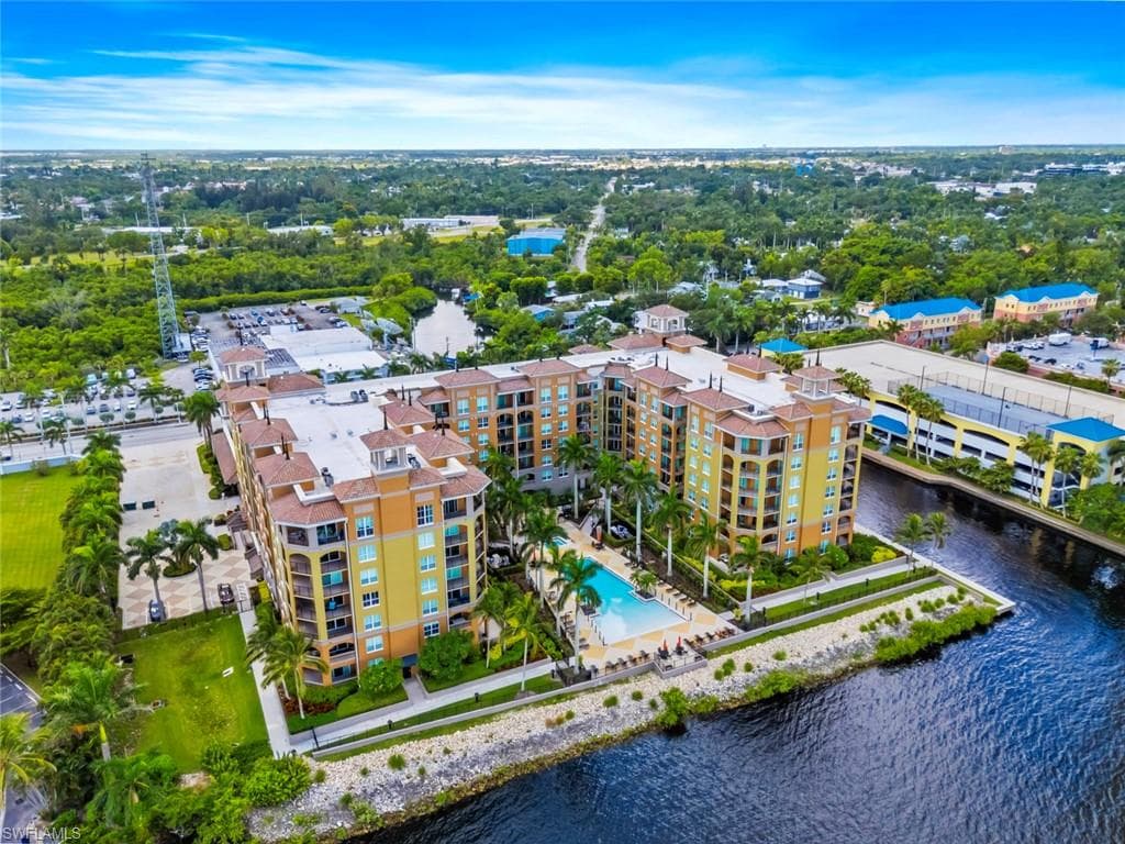 2825 Palm Beach BLVD 203-26