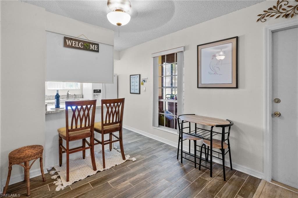 5848 Queen Elizabeth WAY 1-12