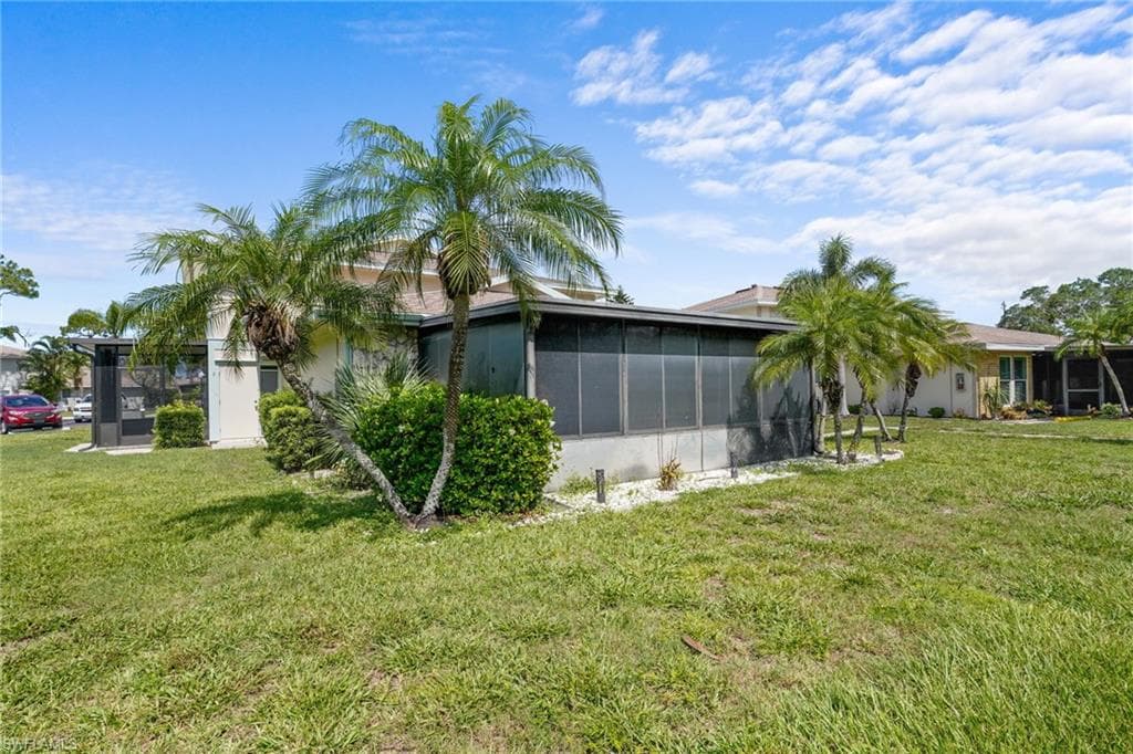 5848 Queen Elizabeth WAY 1-5