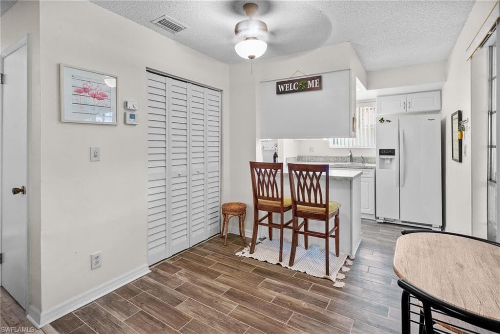 5848 Queen Elizabeth WAY 1-11