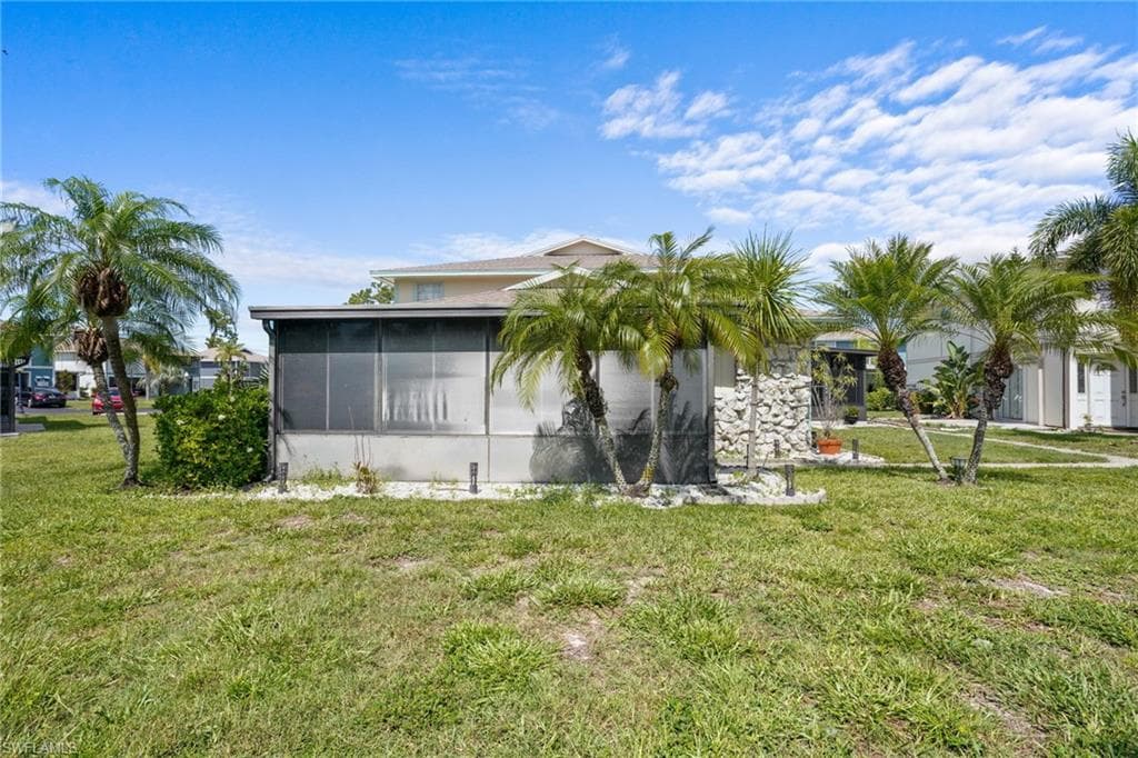 5848 Queen Elizabeth WAY 1-4