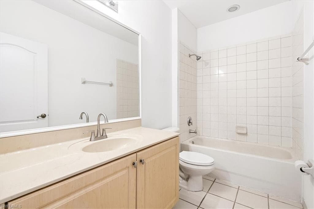 7070 VENICE WAY 2904-33