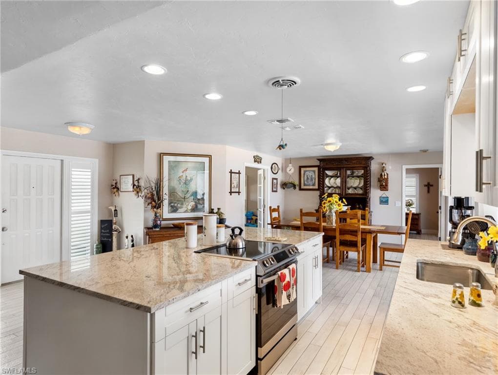 14661 Fair Havens RD-22