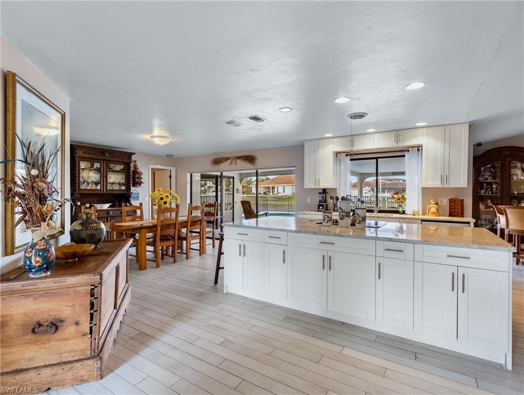 14661 Fair Havens RD-7