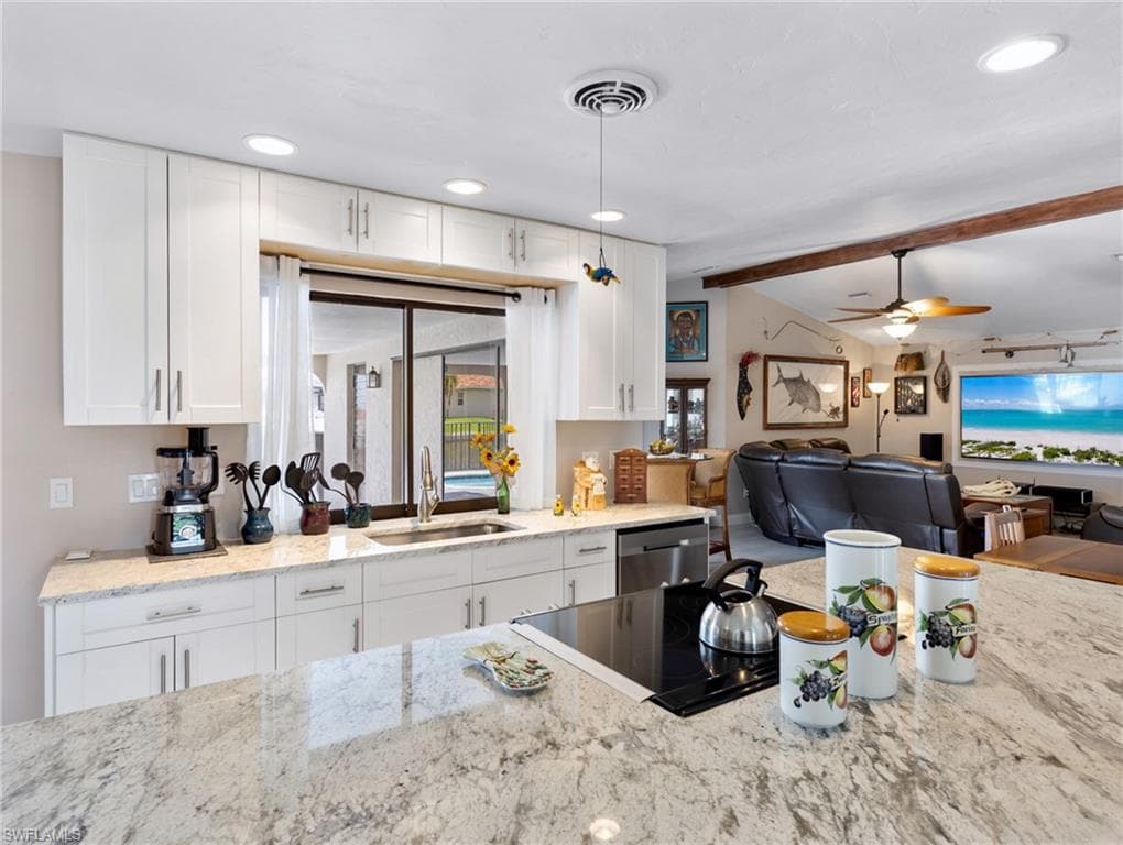 14661 Fair Havens RD-20