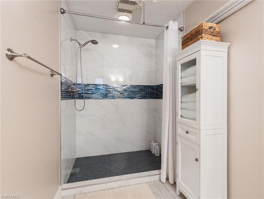 14661 Fair Havens RD-29