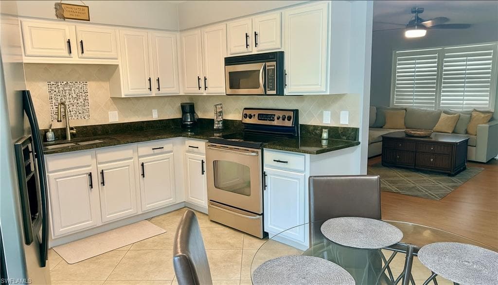 633 Palm View DR 4-4