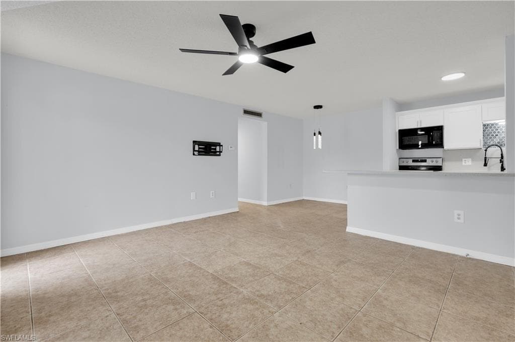 5713 Foxlake DR 1-20
