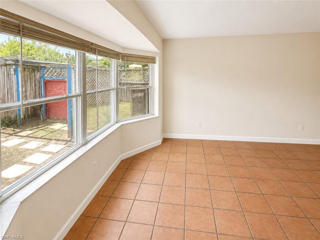 4708 Orange Grove BLVD-10