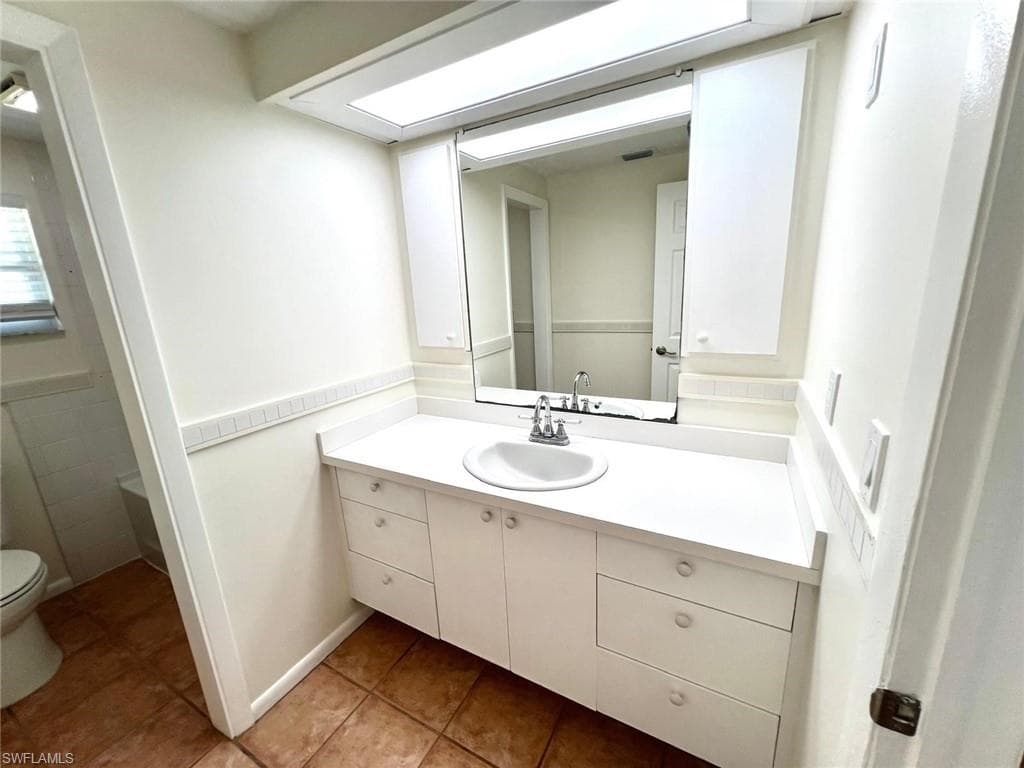 4708 Orange Grove BLVD-29