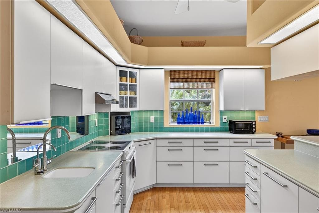 14941 Center ST-13
