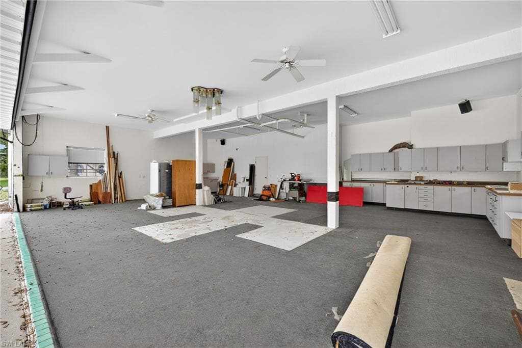14941 Center ST-28