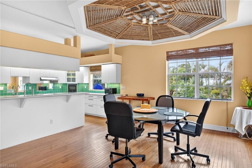 14941 Center ST-9
