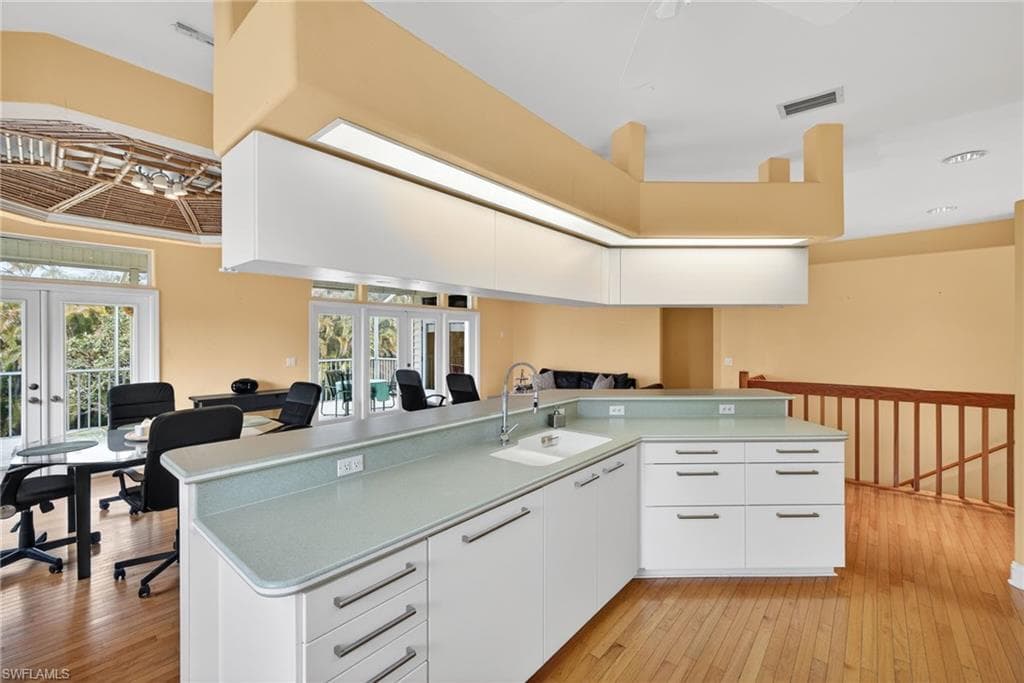 14941 Center ST-11