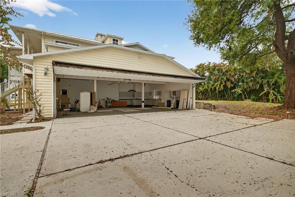 14941 Center ST-29