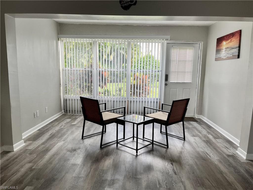190 Palm DR 1-6