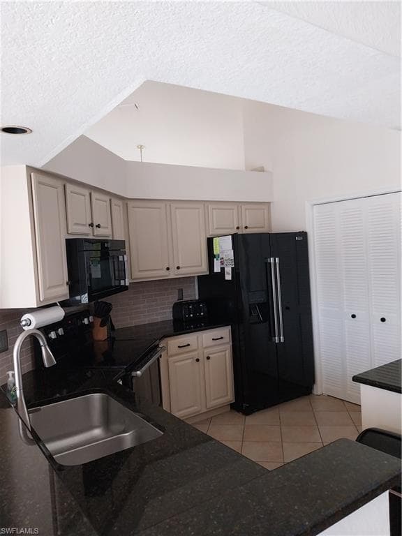 449 Dundee CT-10