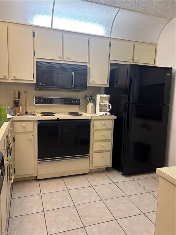 9285 Lake Park DR 101-6