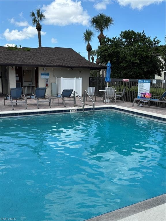 9285 Lake Park DR 101-22