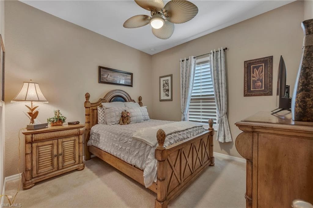 2111 Grove DR-13