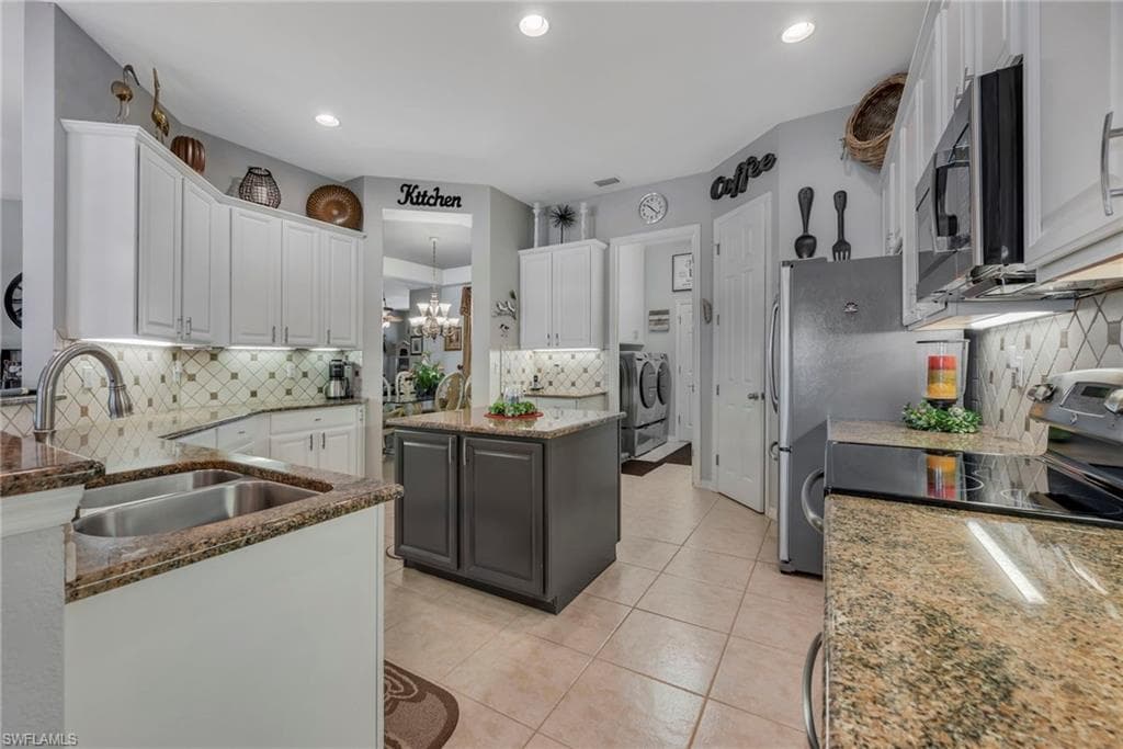 2111 Grove DR-7