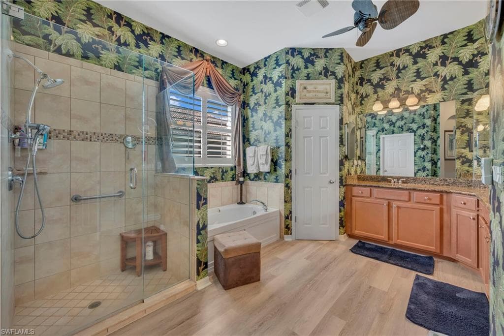2111 Grove DR-10