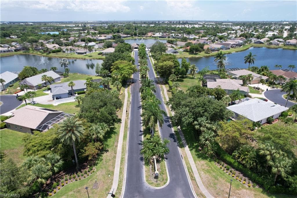 15633 Beachcomber AVE-20