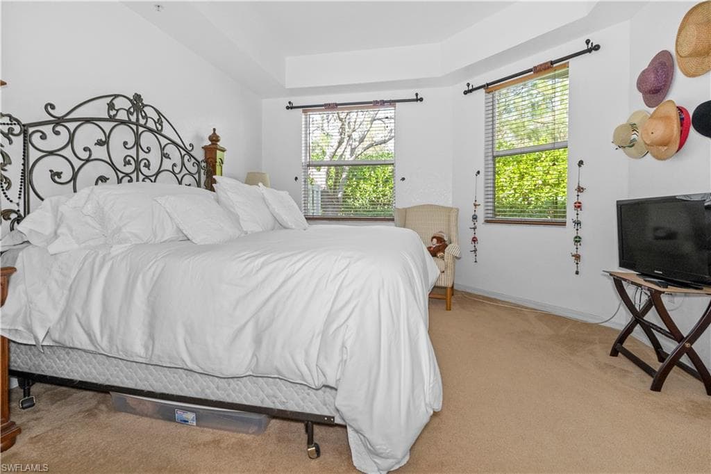 1405 Mariposa CIR 102-13