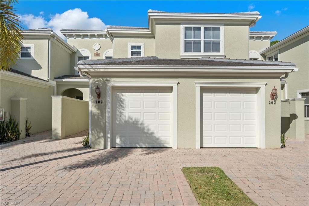 1405 Mariposa CIR 102-1