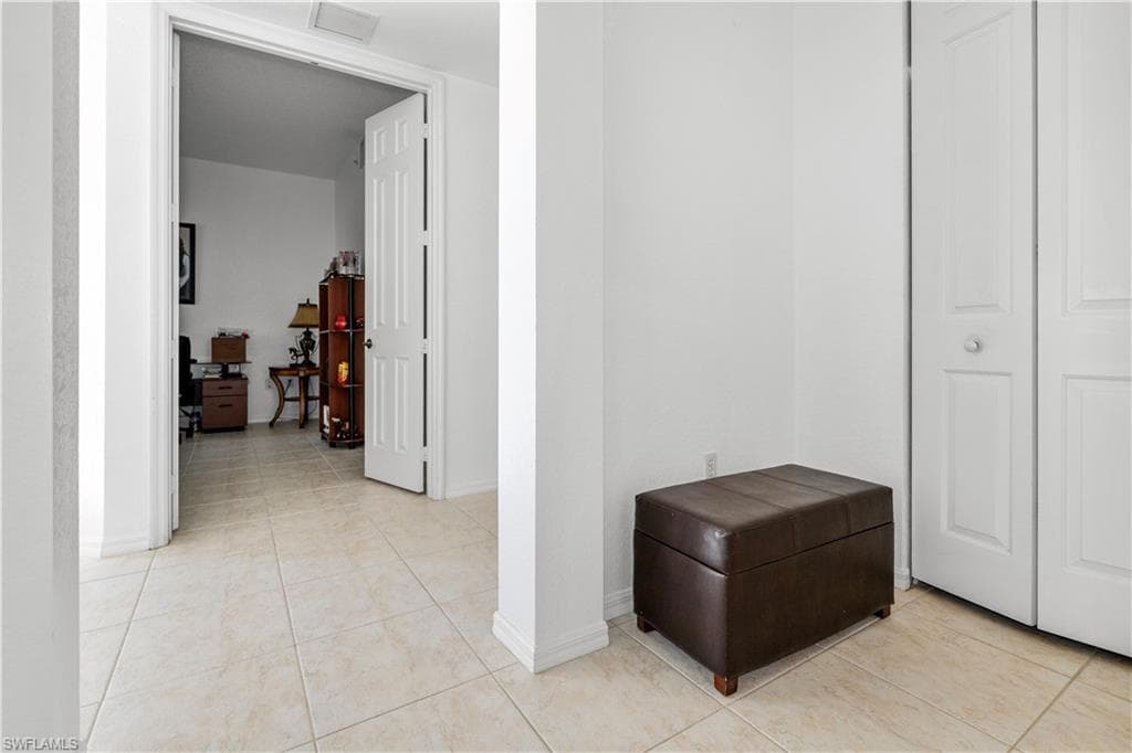 1405 Mariposa CIR 102-31