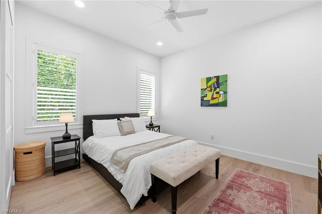 1232 Royal Palm DR-32