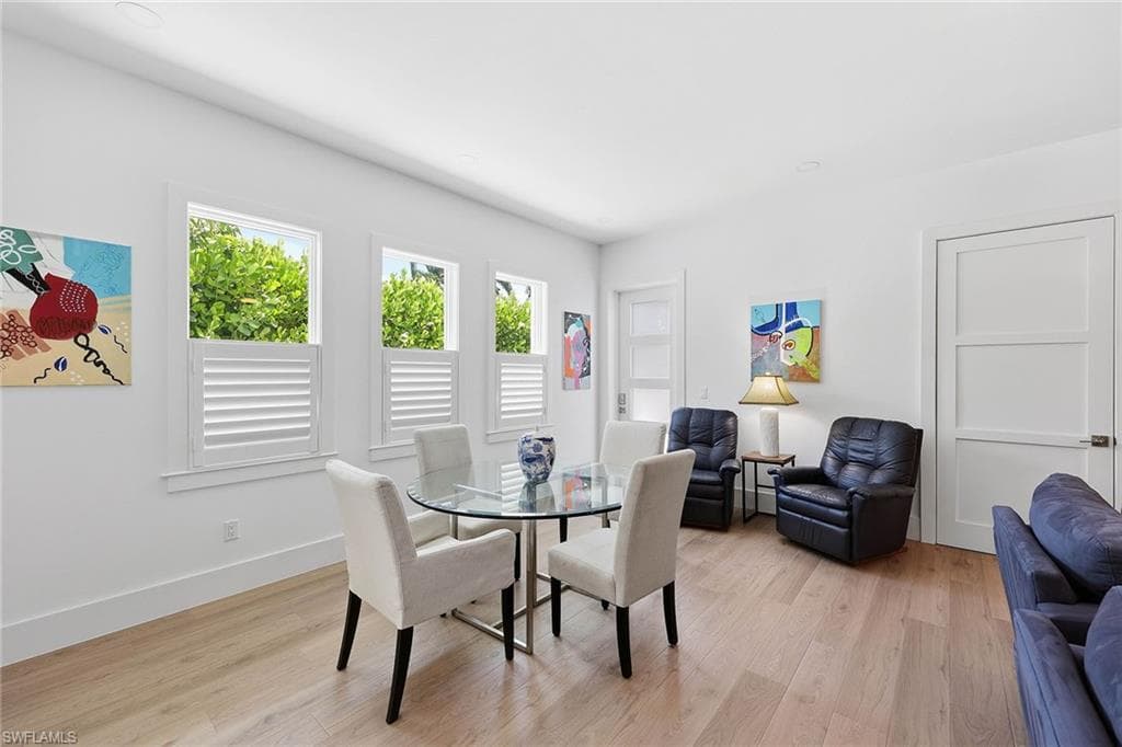 1232 Royal Palm DR-24