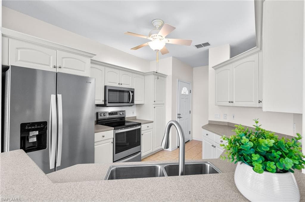 20301 Calice CT 2002-6
