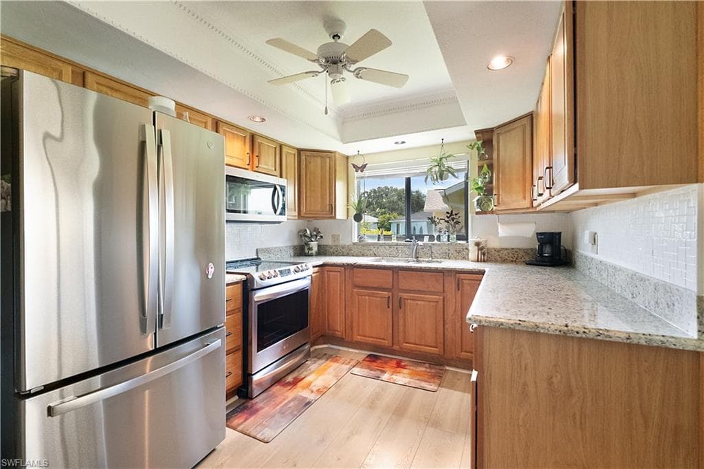 104 Brittany CT-9