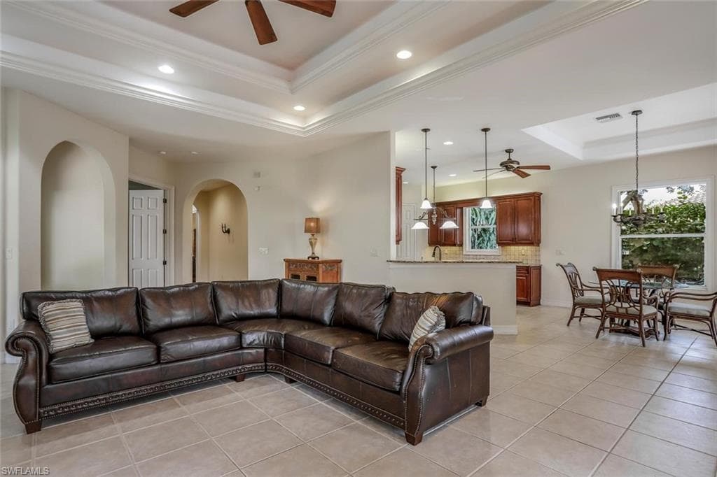 3155 Santorini CT-9
