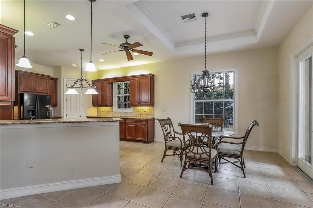 3155 Santorini CT-8