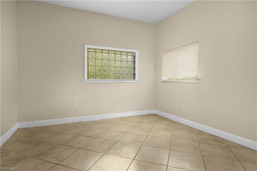 7823 Marx DR-23